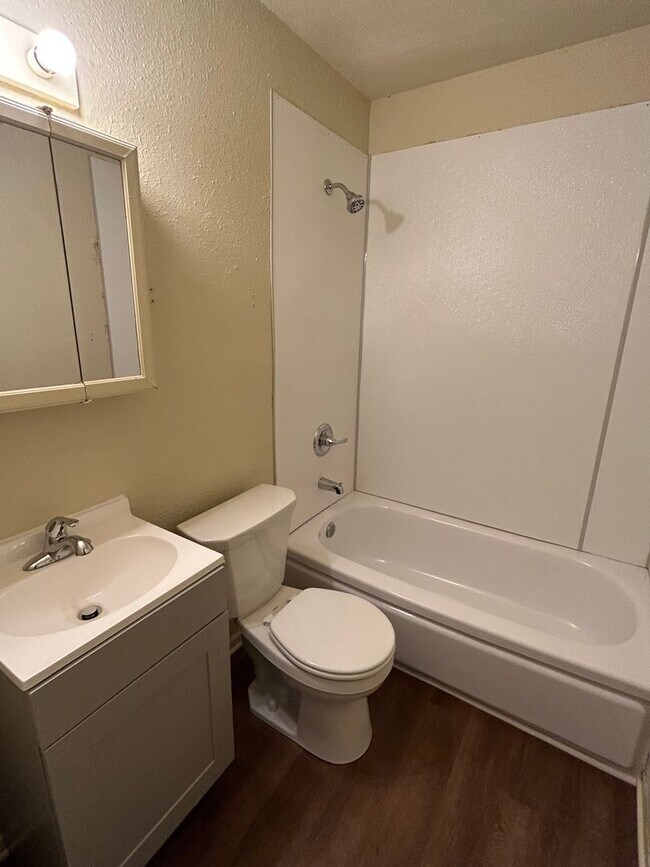 Foto del edificio - 3437 SW Brendan Ave