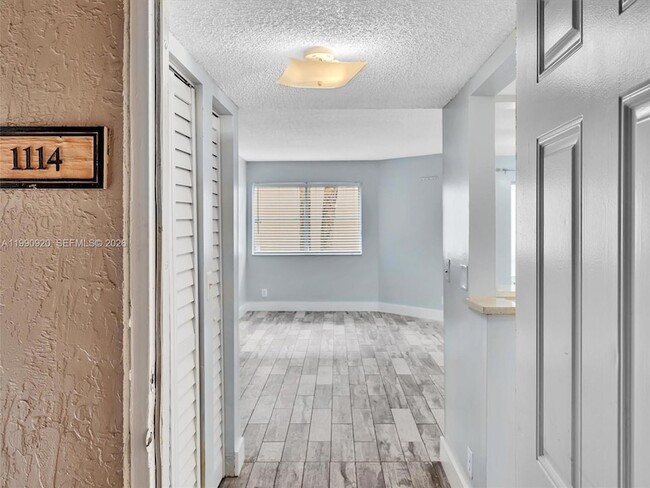 Photo - 9777 Westview Dr Apartment