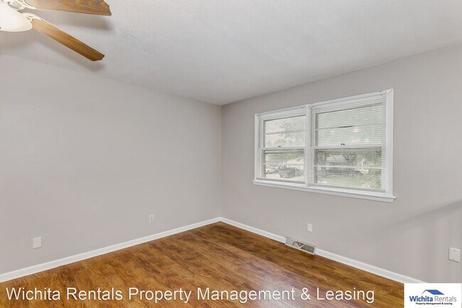 Building Photo - 4 br, 2 bath House - 3113 S Mount Carmel Ave