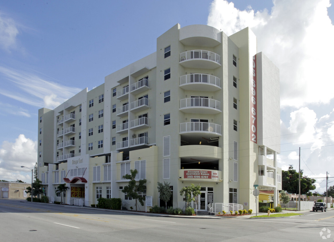 Primary Photo - Biscayne Court Apartments