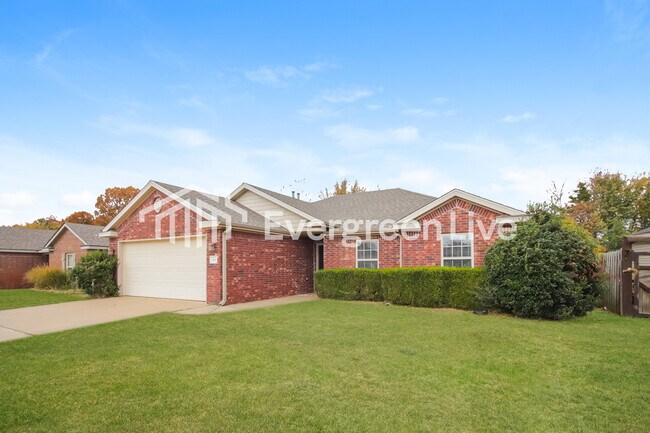 Building Photo - 409 E McCann Rd