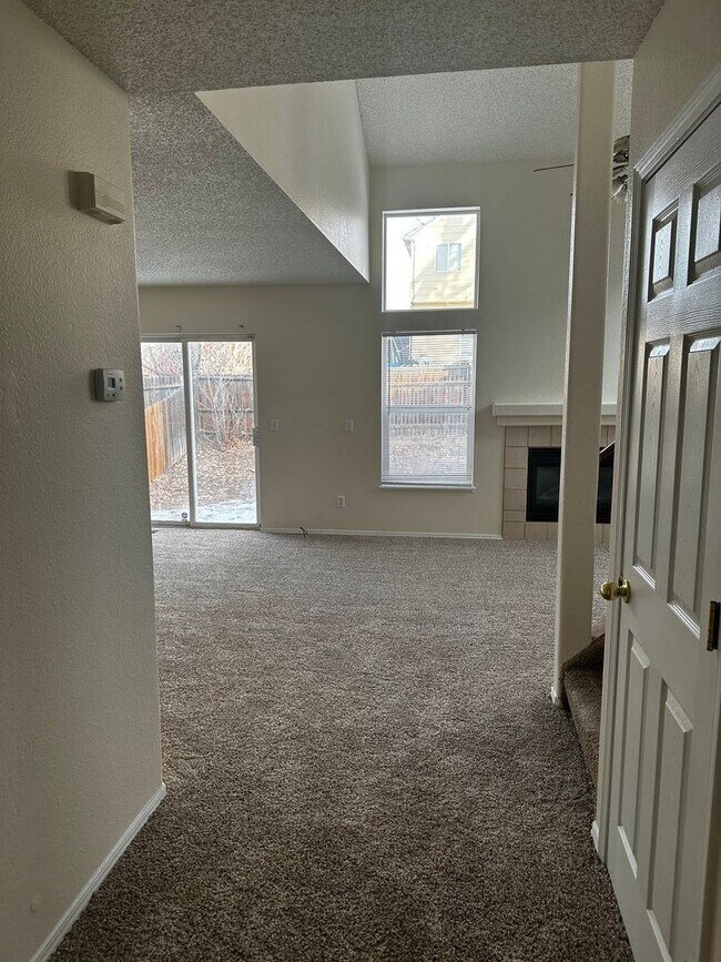 Building Photo - 3 br, 2 bath House - 6720 Kristy Lane