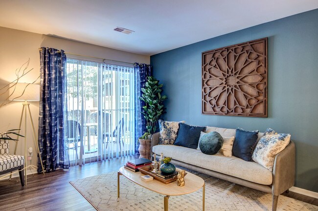 Foto del edificio - Saddle Ridge Apartments