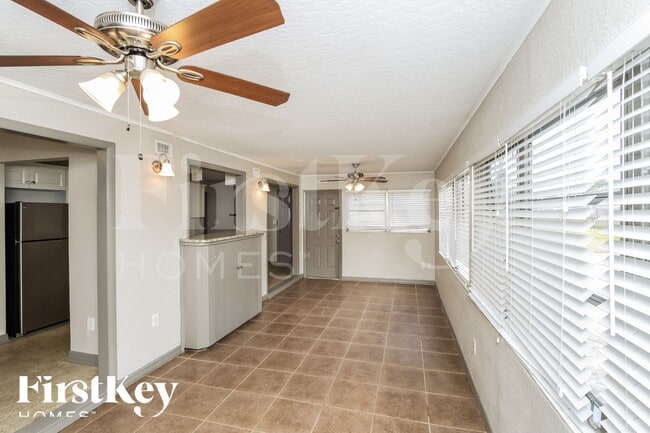 Foto del edificio - 2749 Elm Dr NE