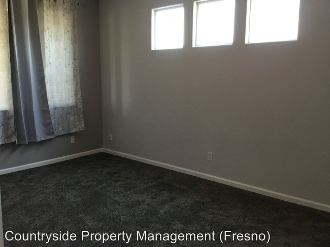 Building Photo - 6 br, 3 bath House - 5784 E. Byrd Avenue