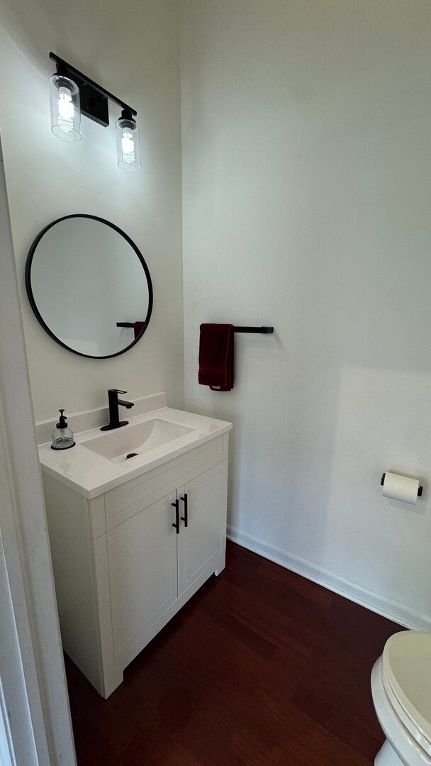 Foto del edificio - 2507 N Milwaukee Ave