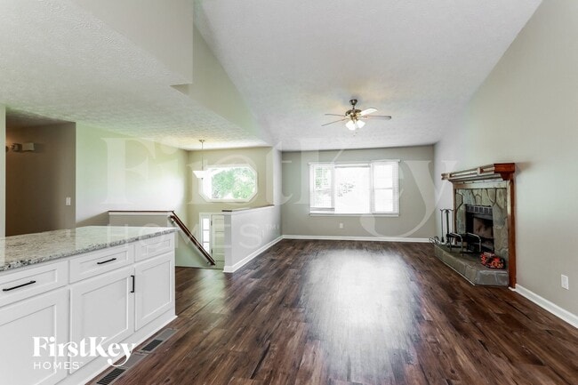 Foto del edificio - 2097 Blackberry Cir