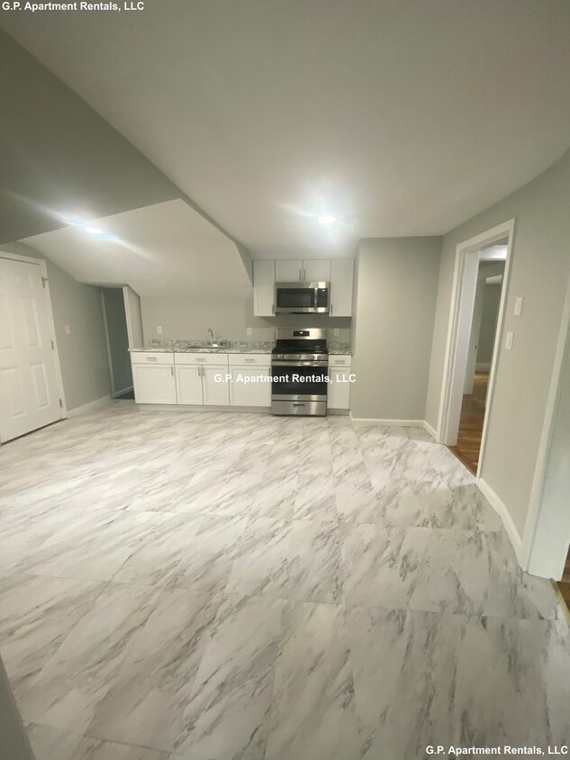 835 Boston Rd, Billerica, MA 01821 Condo for Rent in Billerica, MA