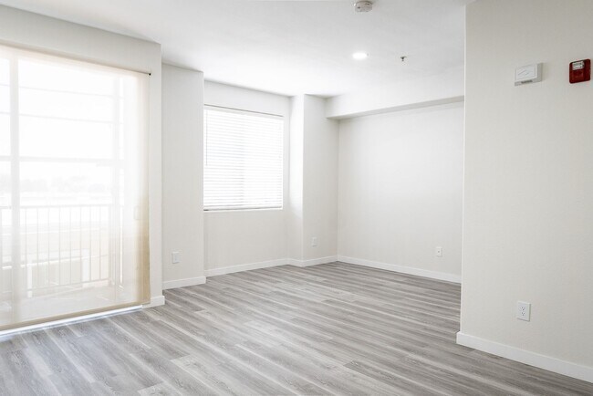 Foto del interior - 2820 Sawtelle Blvd