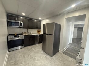 Building Photo - 156 Garfield Ave