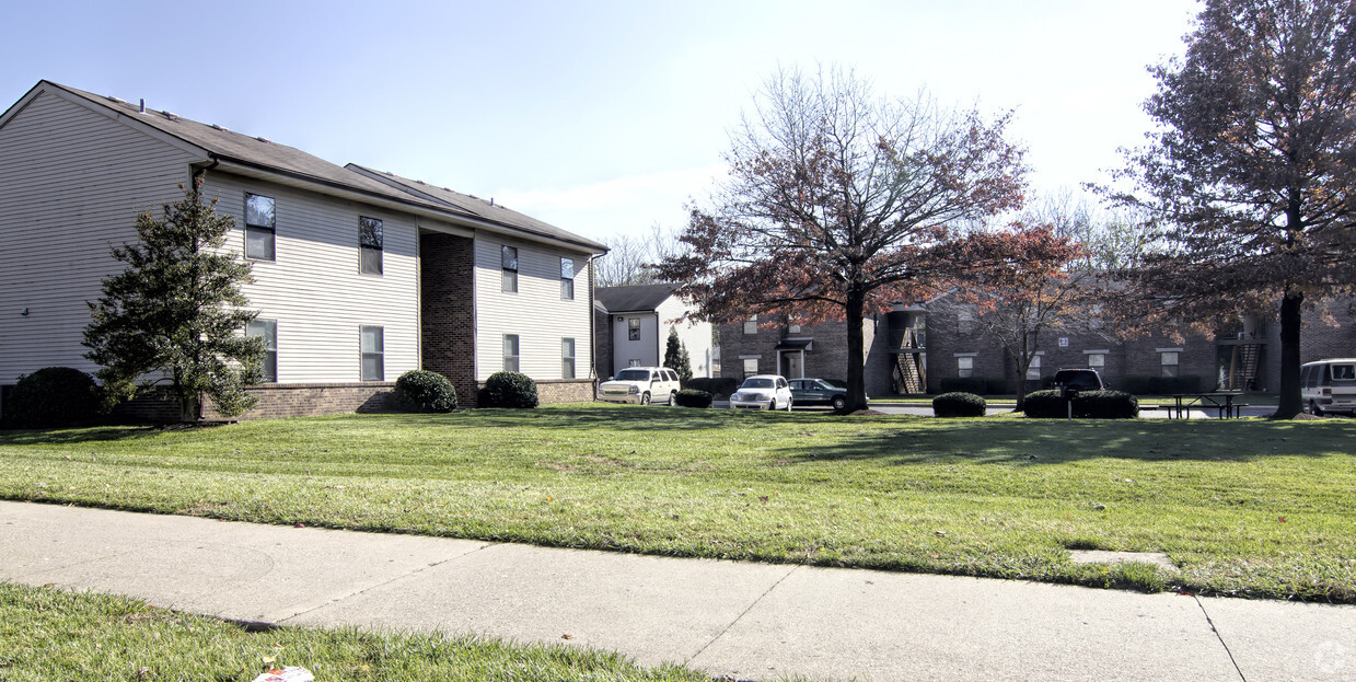 Primary Photo - Rosetown Apartments