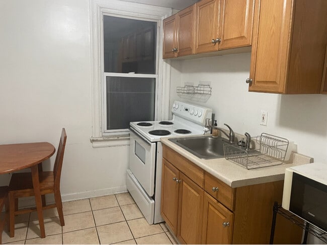 Building Photo - 224 Morewood Ave
