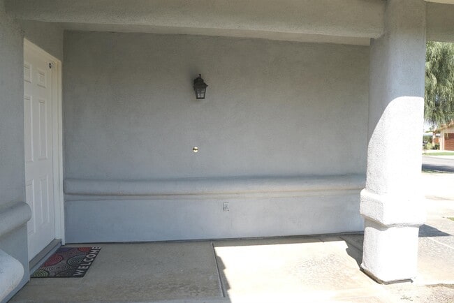 Building Photo - 51605 Avenida Ramirez