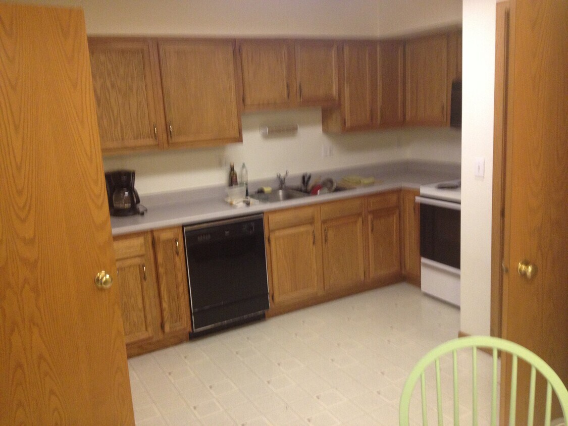 Primary Photo - 2048 Keokuk St