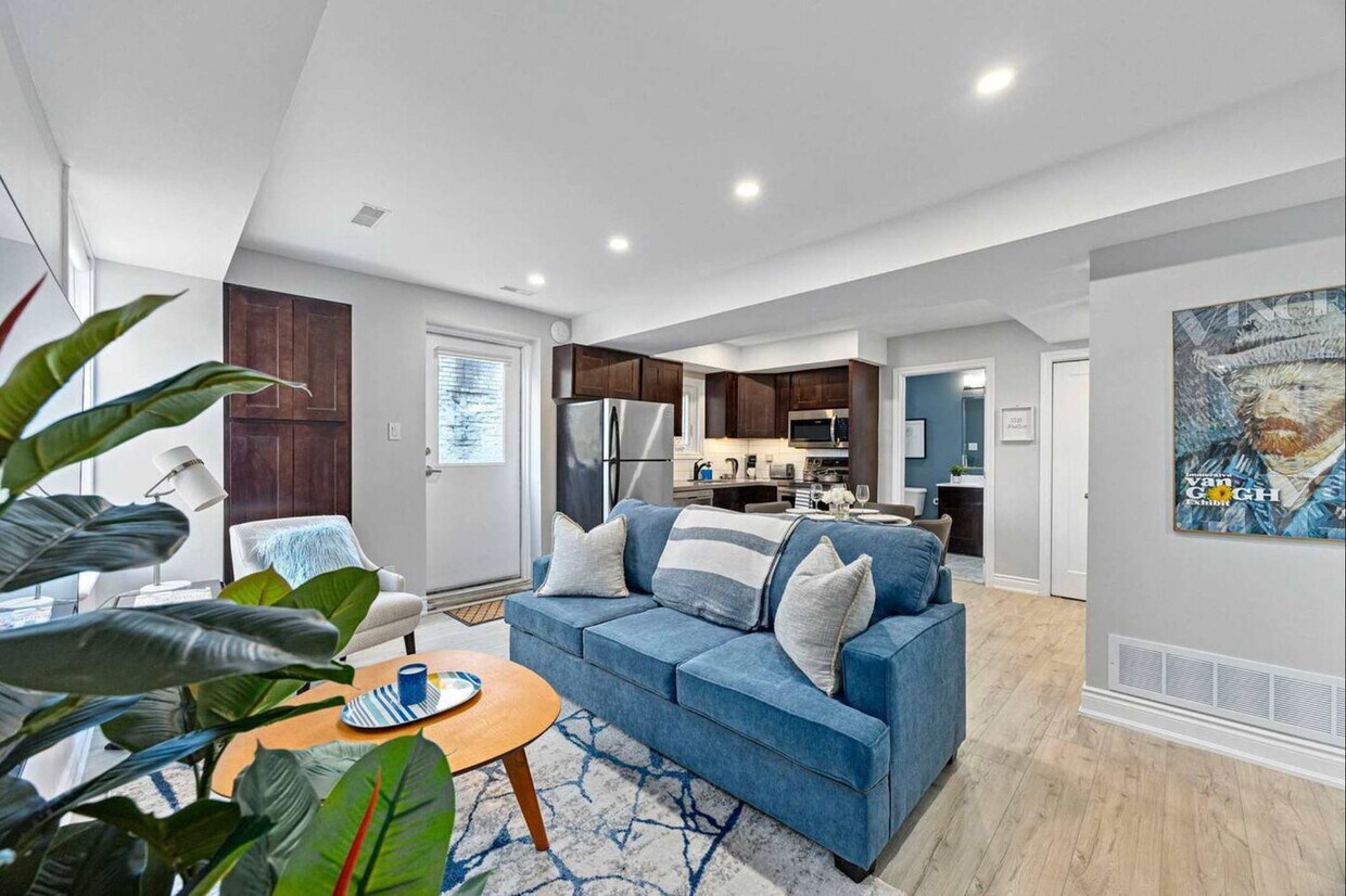 Photo principale - 557 St Clair Ave W