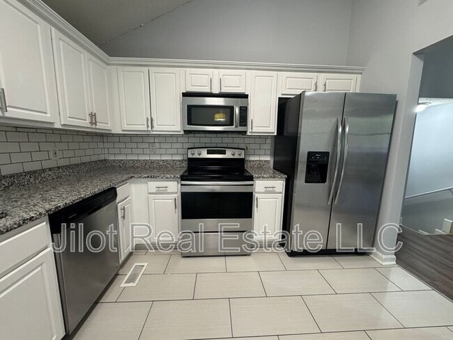 Foto del edificio - 459 Oak Hill Cir