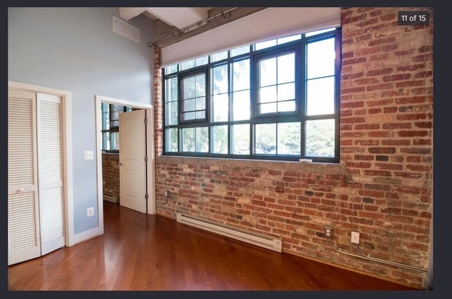 Building Photo - 1701 Kalorama Rd NW