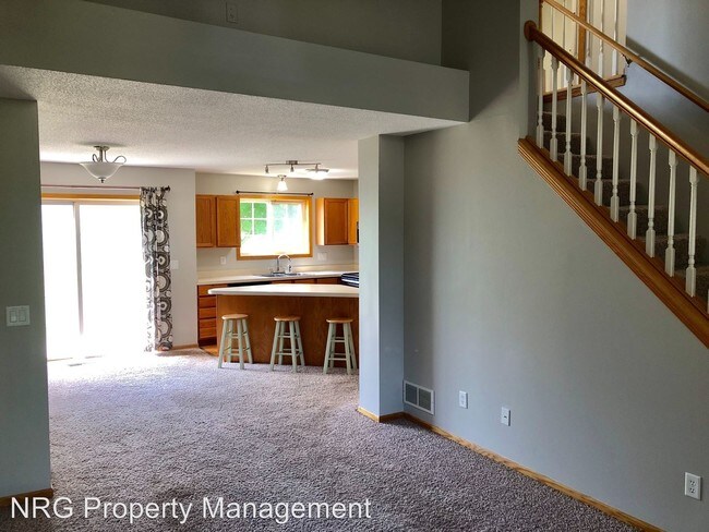 Building Photo - 2 br, 1.5 bath House - 15037 Dunwood Trail