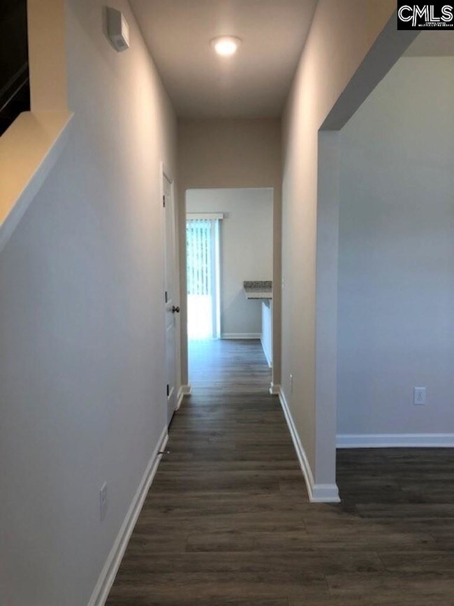 Foto del edificio - 433 Magnolia Tree Rd