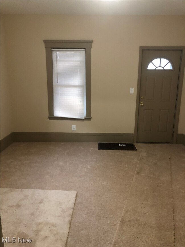 Building Photo - 3539 W 50th St