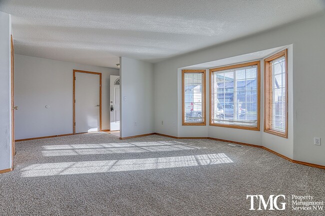 Photo - 3BD Ranch Style Home In Great Orchards Location!  Fully Fenced Yard!