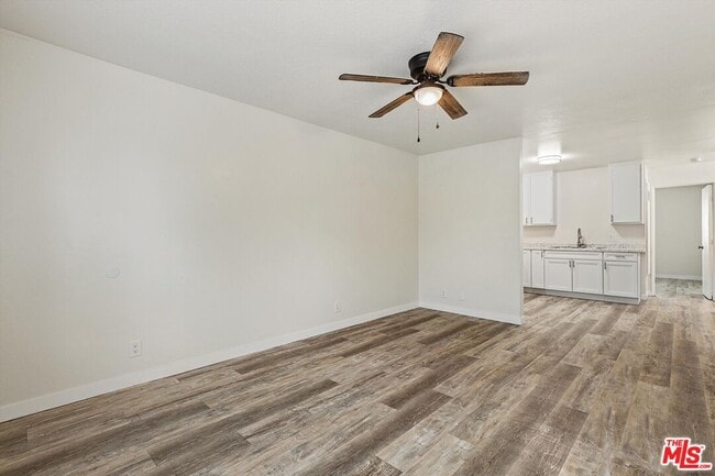 Foto del edificio - 331 E Washington Ave