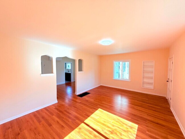 Foto del edificio - 714-716 El Centro Street