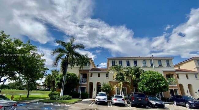 Foto del edificio - 10242 NW 7th St