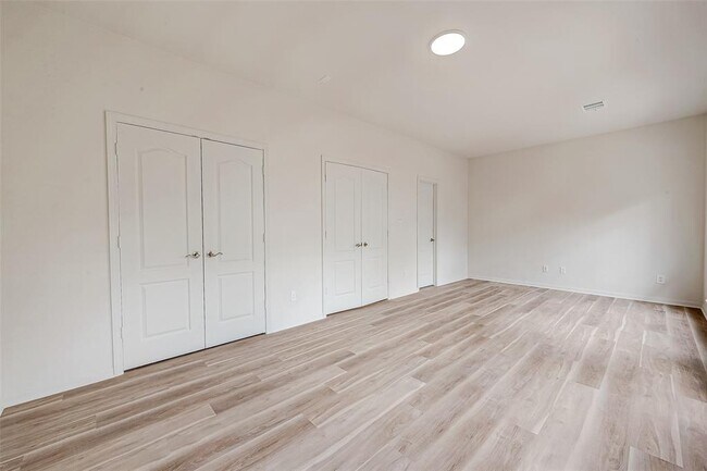 Foto del edificio - 2150 Stacy Knoll