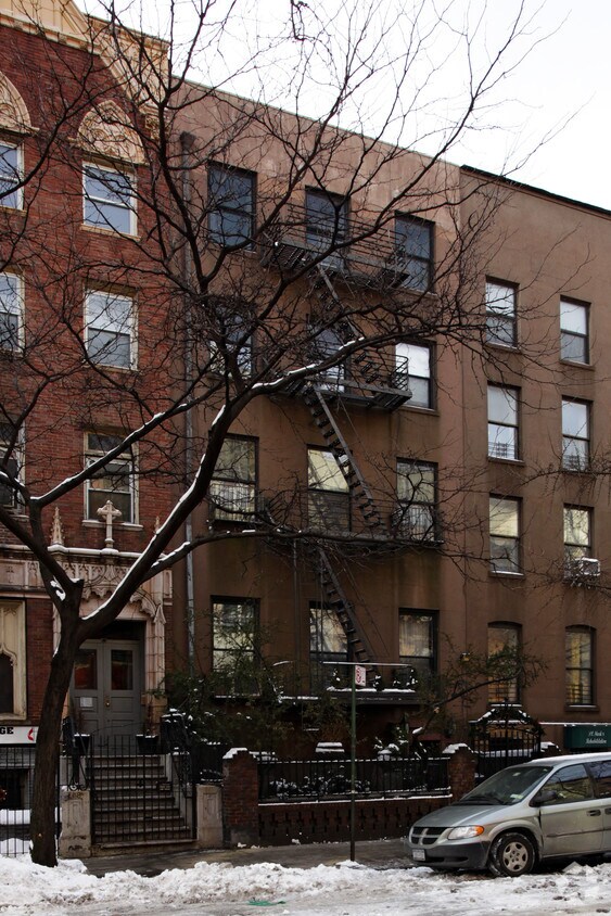 Building Photo - 46 St Marks Pl
