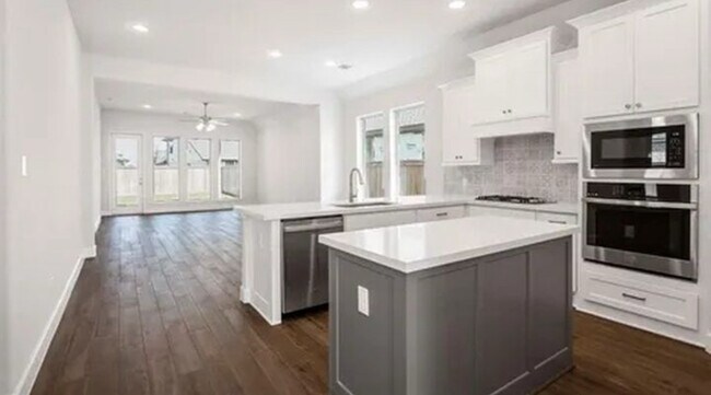 Foto del edificio - 18522 Wolf Mountain Ln