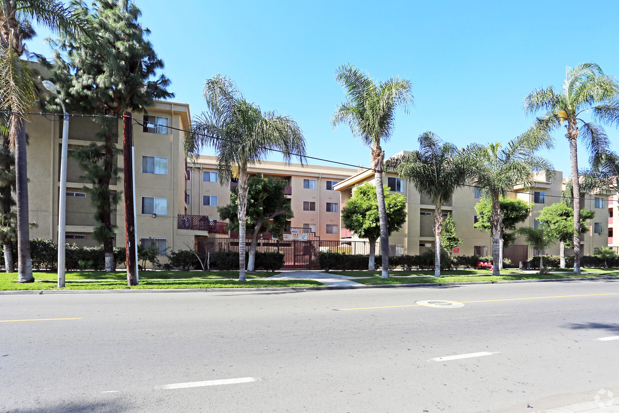 Primary Photo - Santa Ana Ross Tower LLC