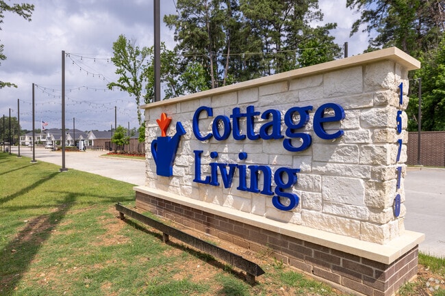  - Cottage Living