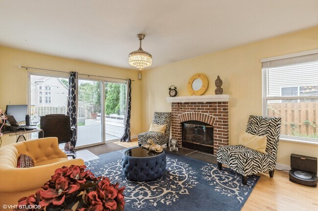 Foto del edificio - 1389 Windsor Ln