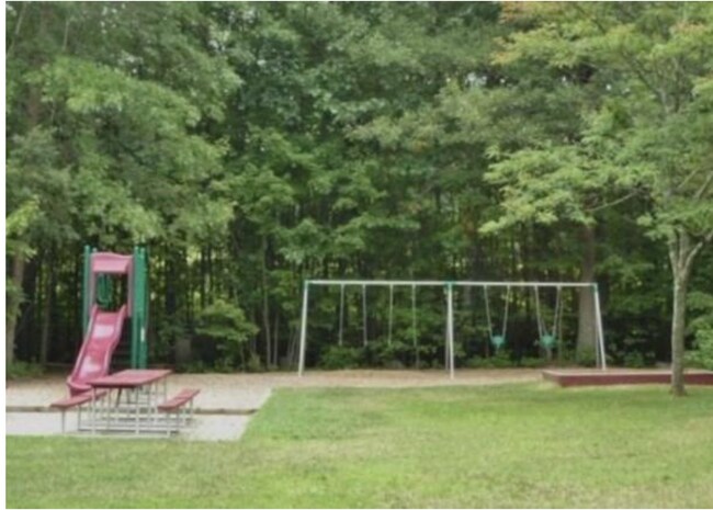 Foto del edificio - 10 Strawberry Bank Rd