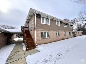 Building Photo - 405 Lunar Ln