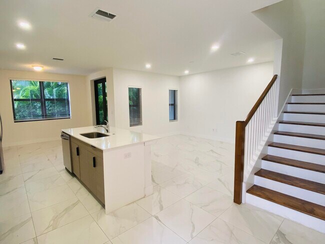 Foto del edificio - 383 Bella Sol Way