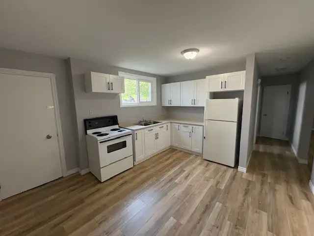 Building Photo - 44 Northumberland Av
