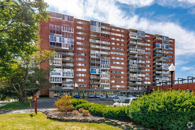 Foto del edificio - Regency Tower