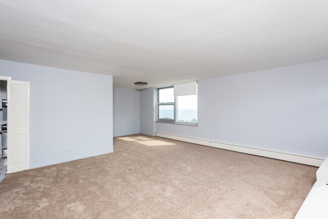 Foto del edificio - 336 W Wellington Ave