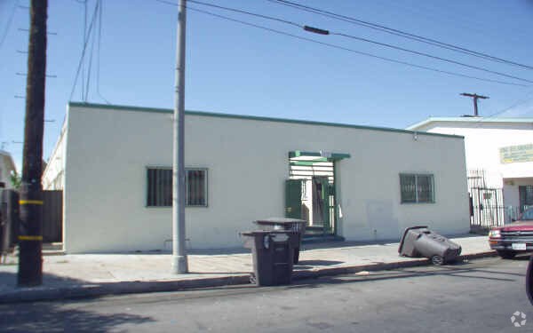 Building Photo - 1137 Gardenia Ave