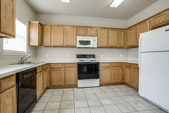 Foto del edificio - 2713 Meadowview Dr