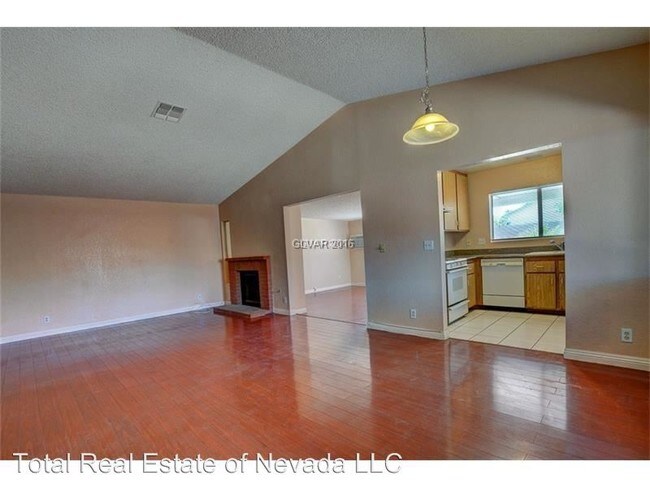 Building Photo - 7361 Girard Dr