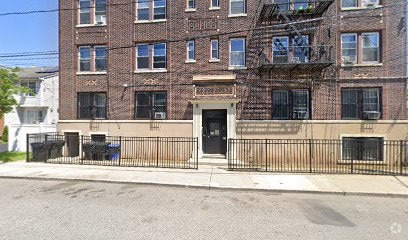 Building Photo - 526 S 14th St