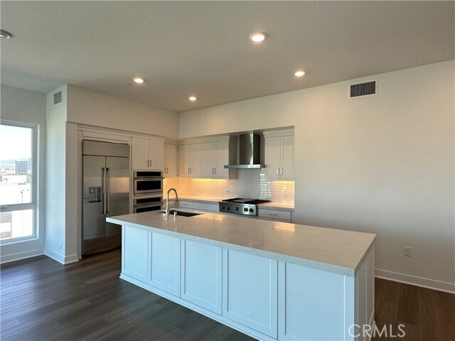 Building Photo - 4600 Rivington