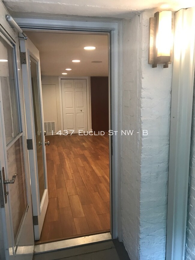 Building Photo - 1437 Euclid St NW