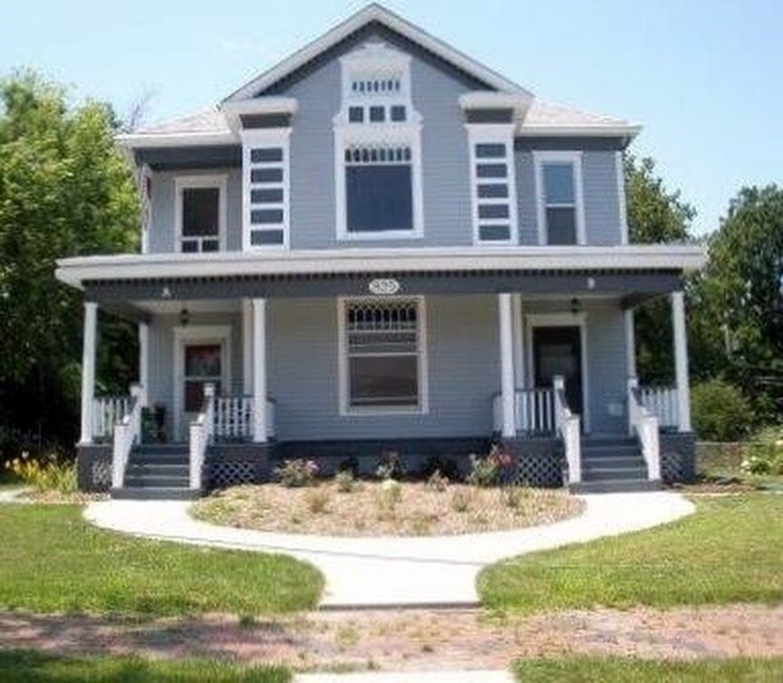 825 SW Western Ave Unit B, Topeka, KS 66606 Condo for Rent in Topeka