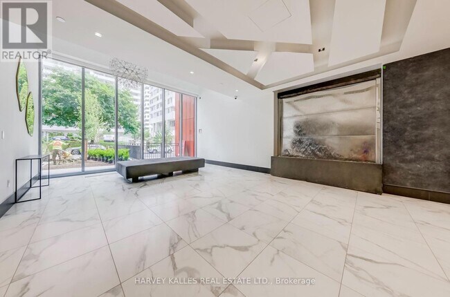 Photo du bâtiment - 50-350 Dunfield Ave