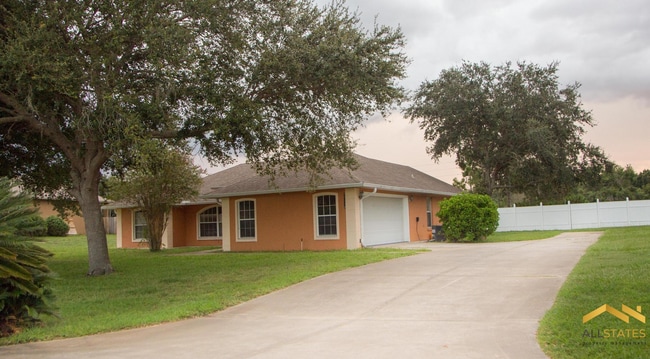 Building Photo - 11649 Audubond Ln