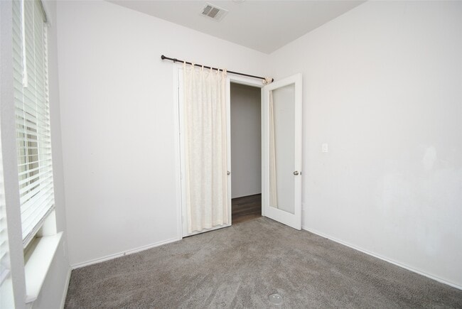 Building Photo - 24978 Tidmor Ln